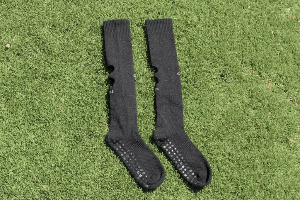 Grip Cut Socks